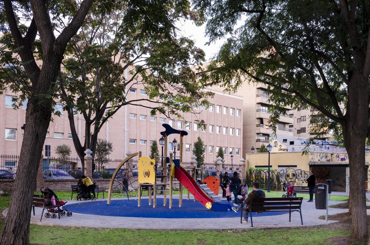 ApartUP Viveros Pets Valencia Exteriör bild