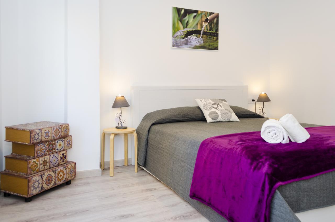 ApartUP Viveros Pets Valencia Exteriör bild