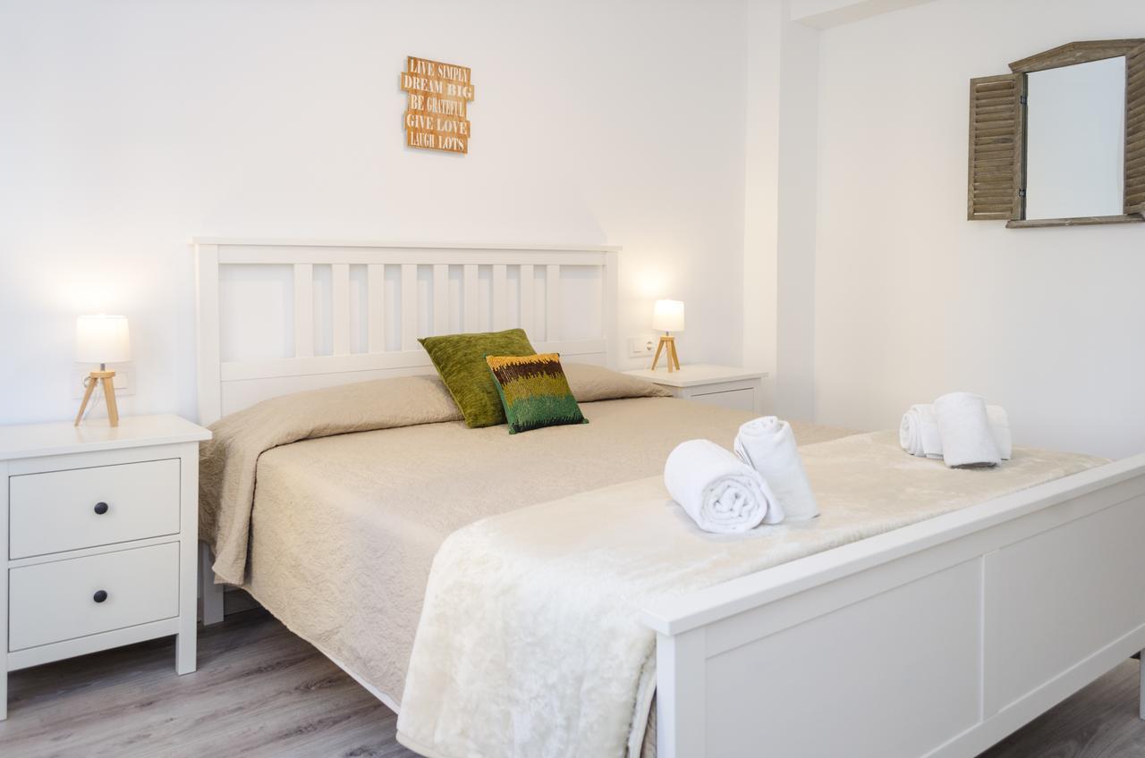 ApartUP Viveros Pets Valencia Exteriör bild